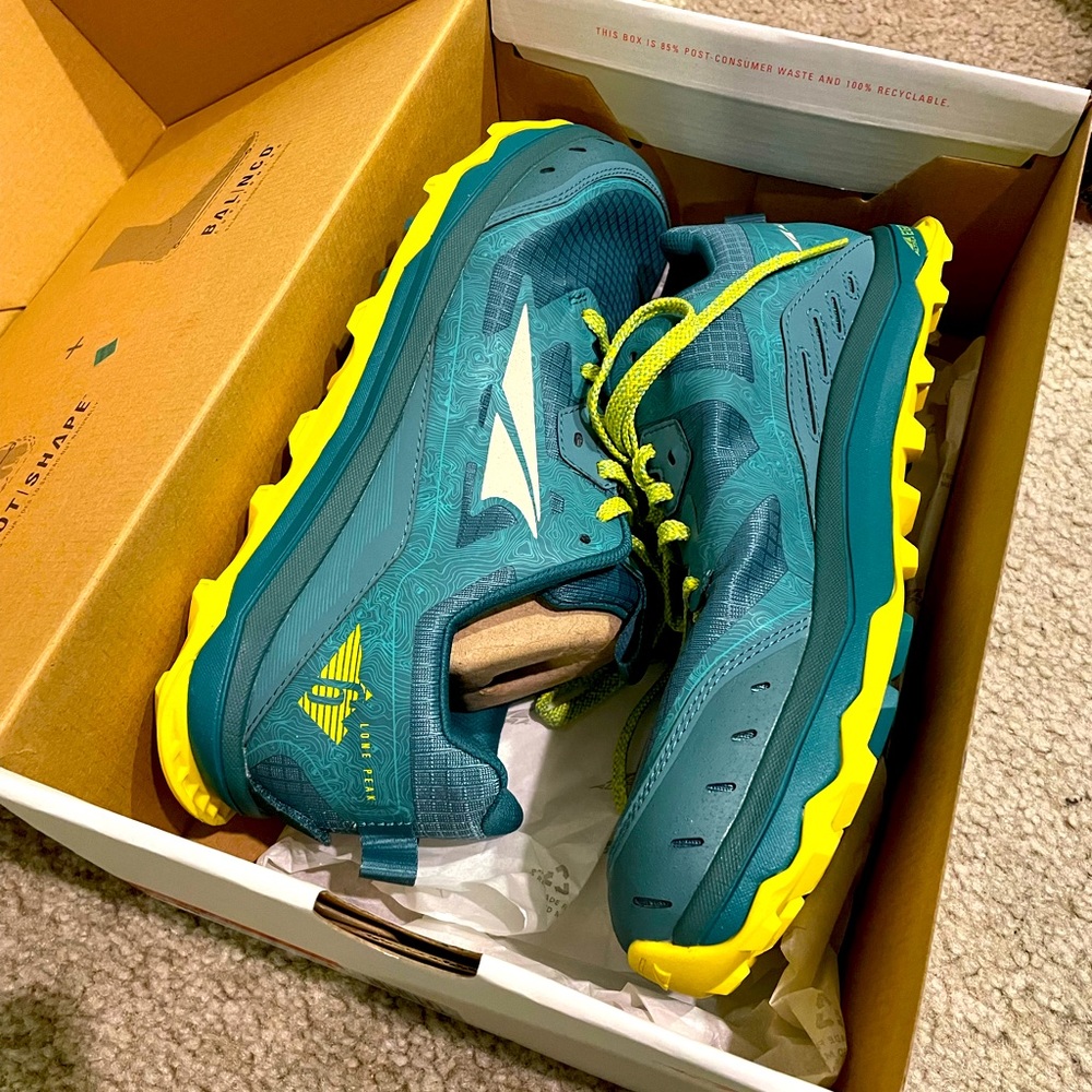 COPY - Brand new Mens Altra Lone Peak 6 sz 10